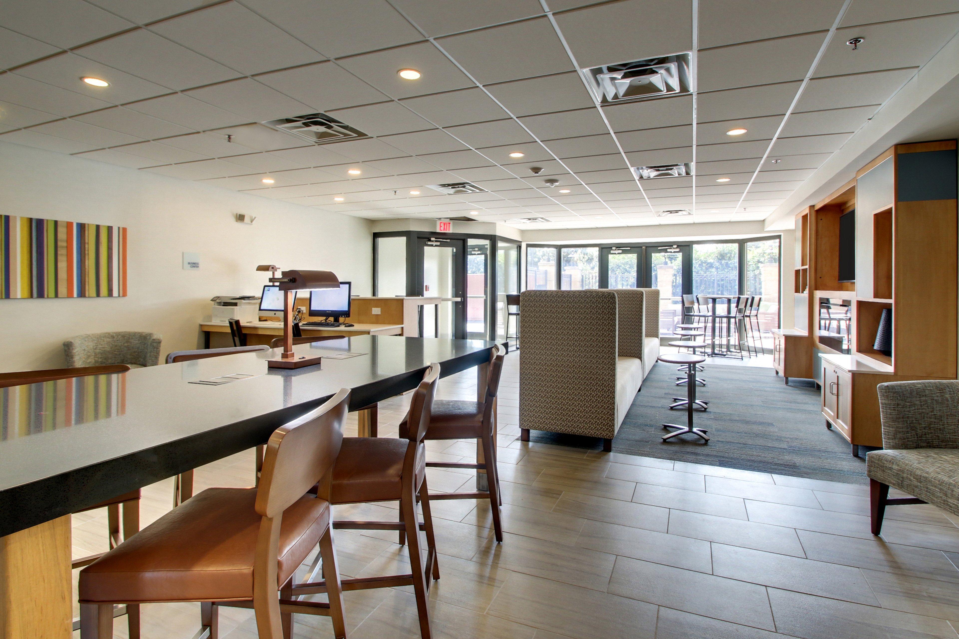Holiday Inn Express & Suites Aurora - Naperville By Ihg Zewnętrze zdjęcie