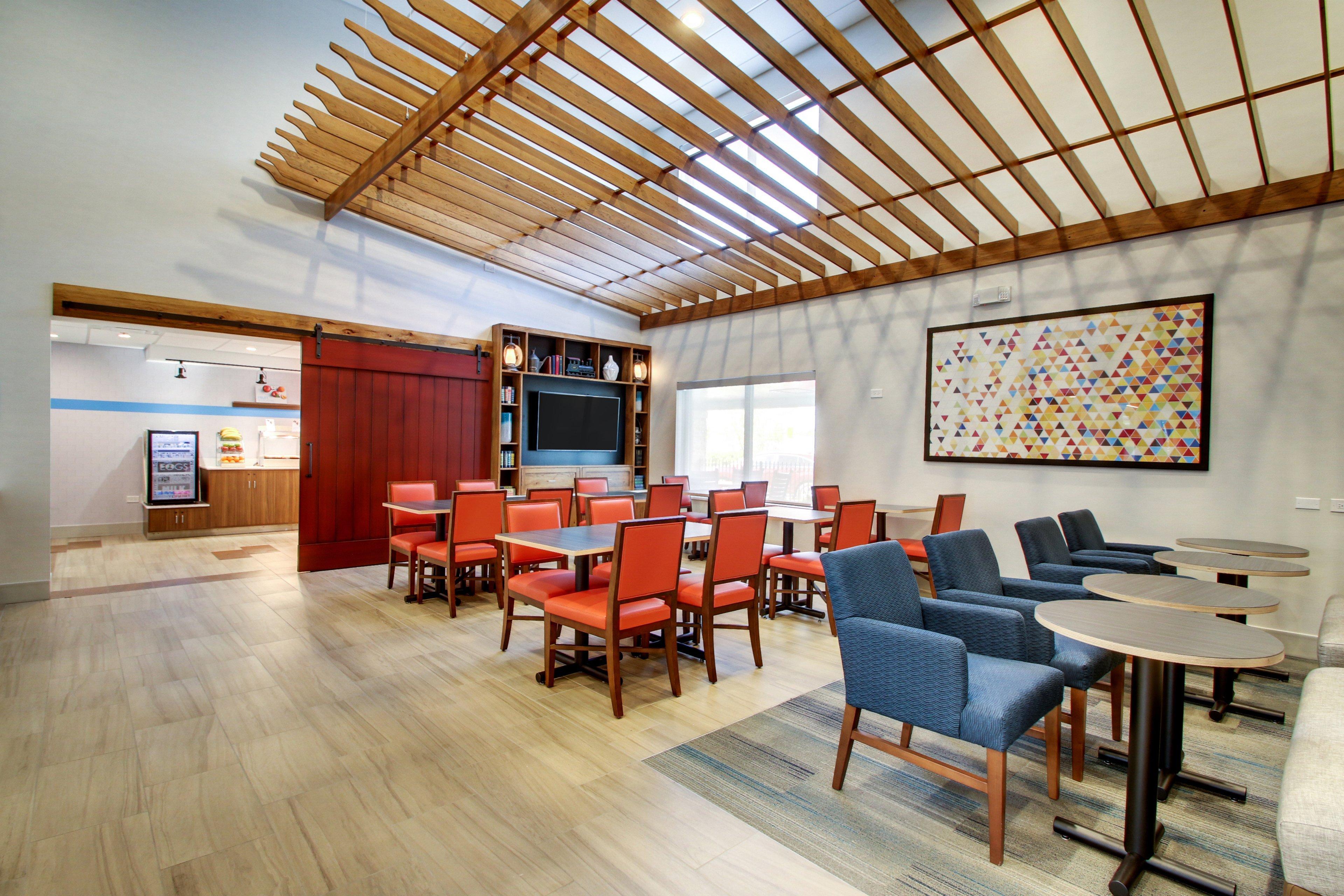 Holiday Inn Express & Suites Aurora - Naperville By Ihg Zewnętrze zdjęcie