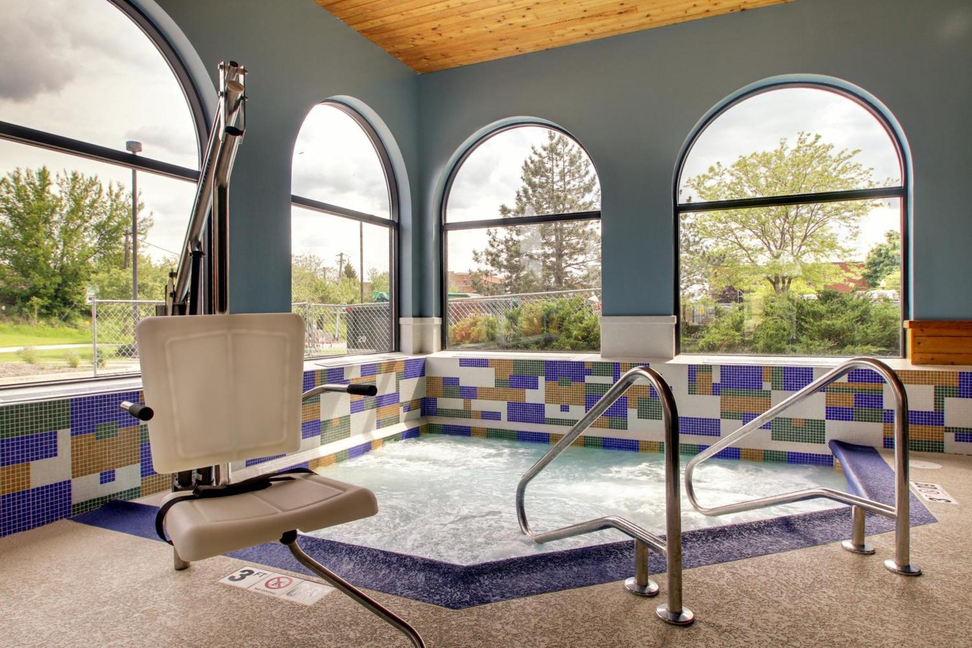 Holiday Inn Express & Suites Aurora - Naperville By Ihg Zewnętrze zdjęcie
